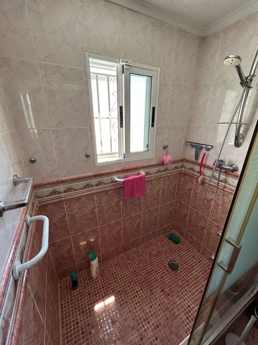 2 soveværelse Rækkehus til salg i El Chaparral med swimmingpool garage - € 239.995 (Ref: 9023500)