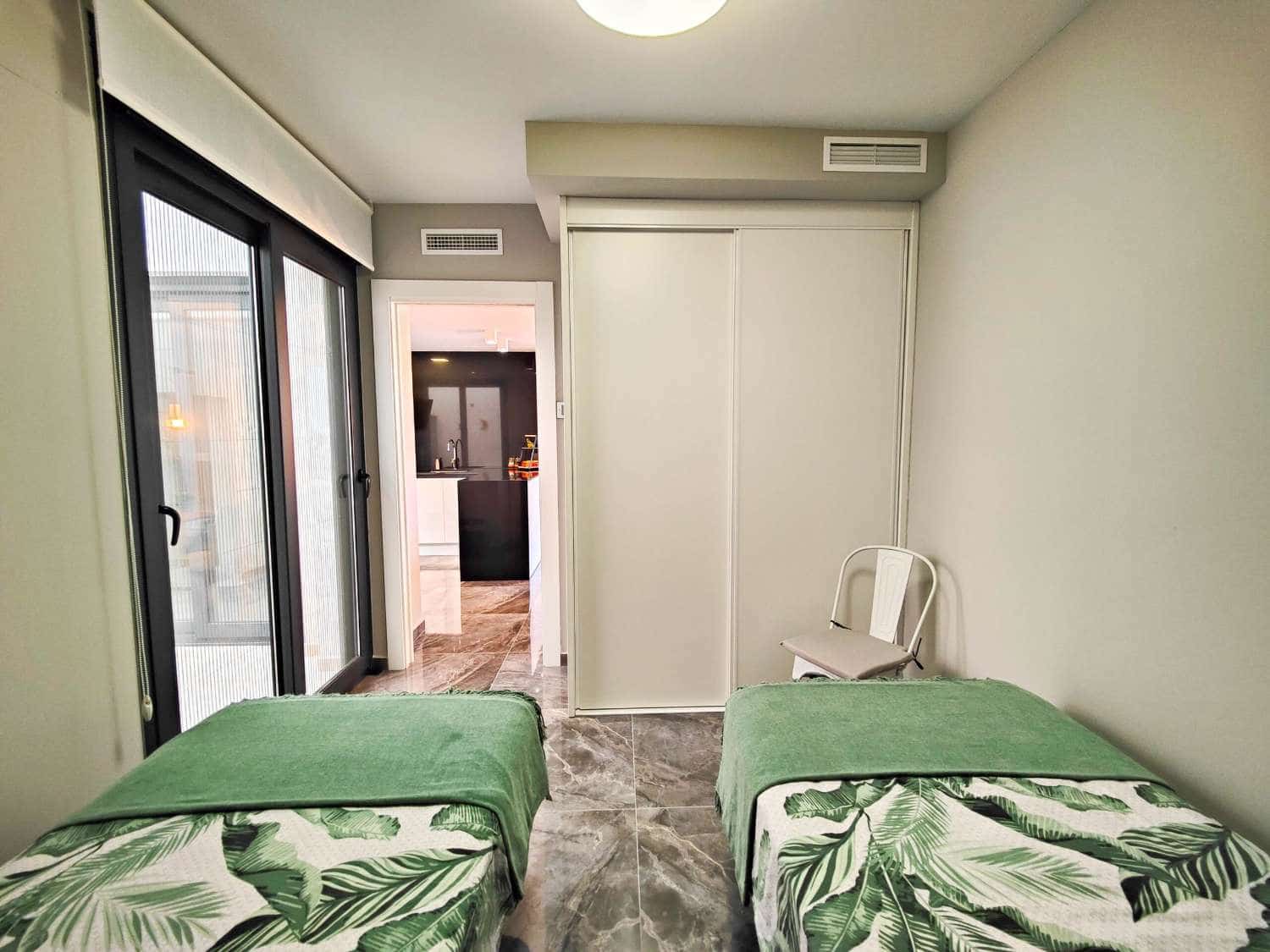 2 soverom Leilighet til salgs i Orihuela Costa med svømmebasseng garasje - € 269 000 (Ref: 9062193)