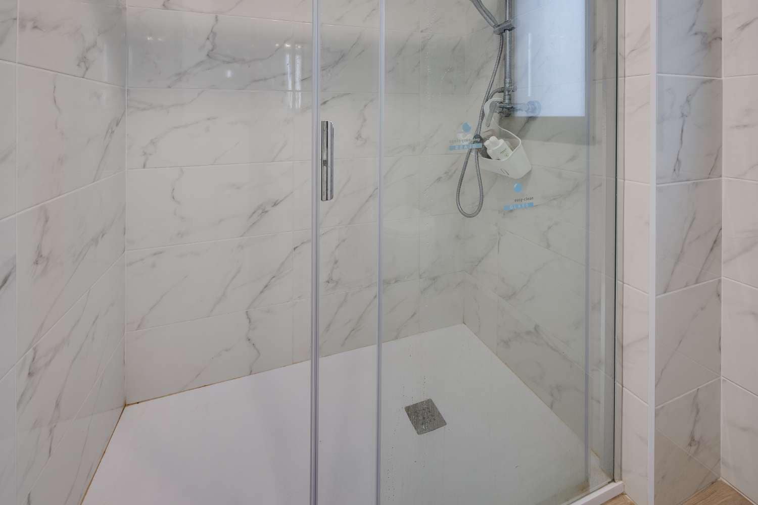 2 sypialnia Apartament na sprzedaż w Orihuela Costa z basenem garażem - 285 000 € (Ref: 9065002)