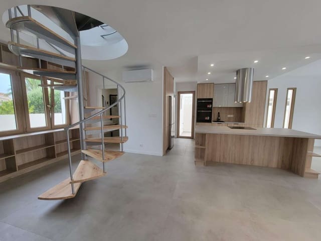 3 soverom Villa til salgs i Cabo Roig, Orihuela med svømmebasseng garasje - € 1 400 000 (Ref: 9088558)