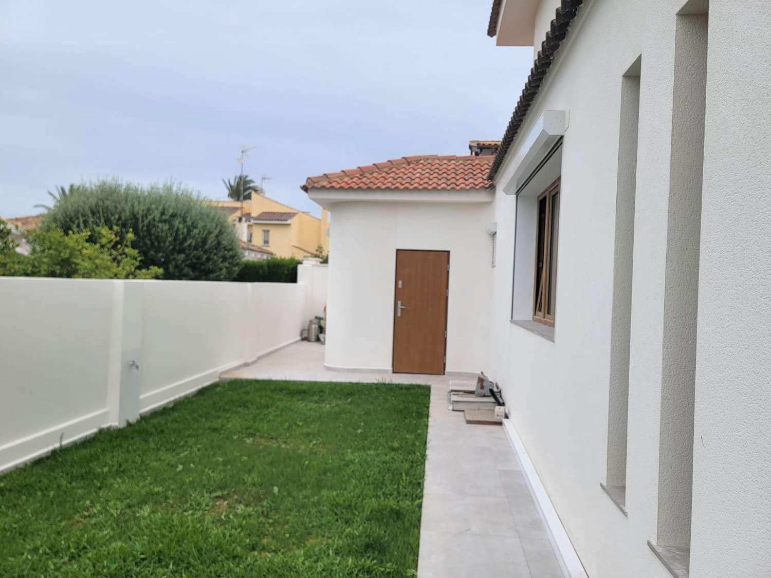 3 soverom Villa til salgs i Cabo Roig med svømmebasseng garasje - € 1 400 000 (Ref: 9088558)