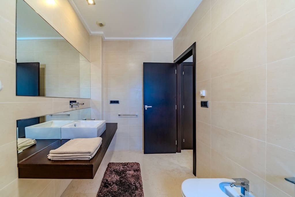 5 soverom Villa til salgs i Cabo Roig med svømmebasseng garasje - € 1 995 000 (Ref: 9088559)