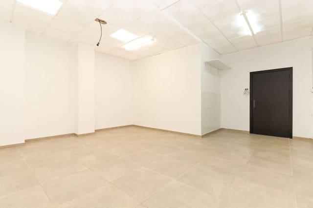 Kommersiell til salgs i Playa del Acequión, Torrevieja - € 126 000 (Ref: 9088563)