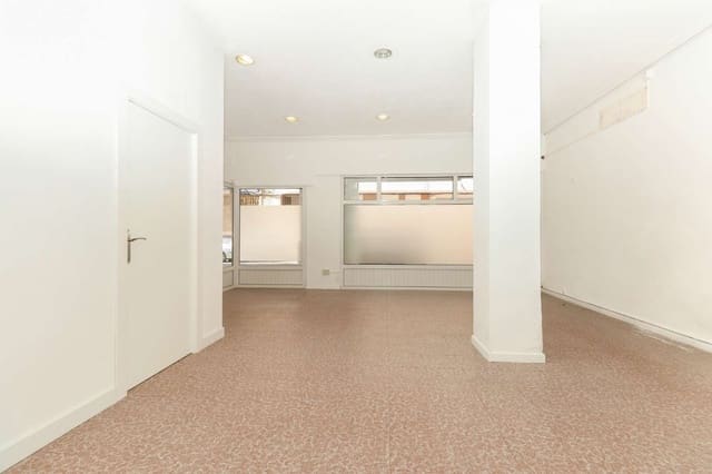 Kommersiell til salgs i Playa del Acequión, Torrevieja - € 126 000 (Ref: 9088563)