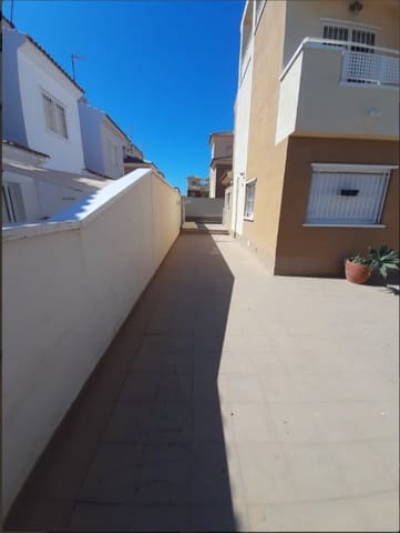 4 makuuhuone Asunto myytävänä paikassa Torre de la Horadada, Pilar de la Horadada mukana uima-altaan 
autotalli - 349 000 € (Ref: 9098935)