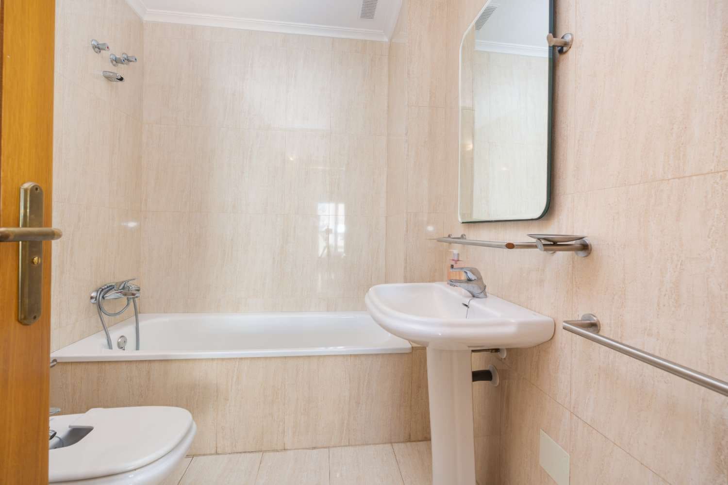 3 makuuhuone Huoneisto myytävänä paikassa Torrevieja mukana 
autotalli - 430 000 € (Ref: 9100579)