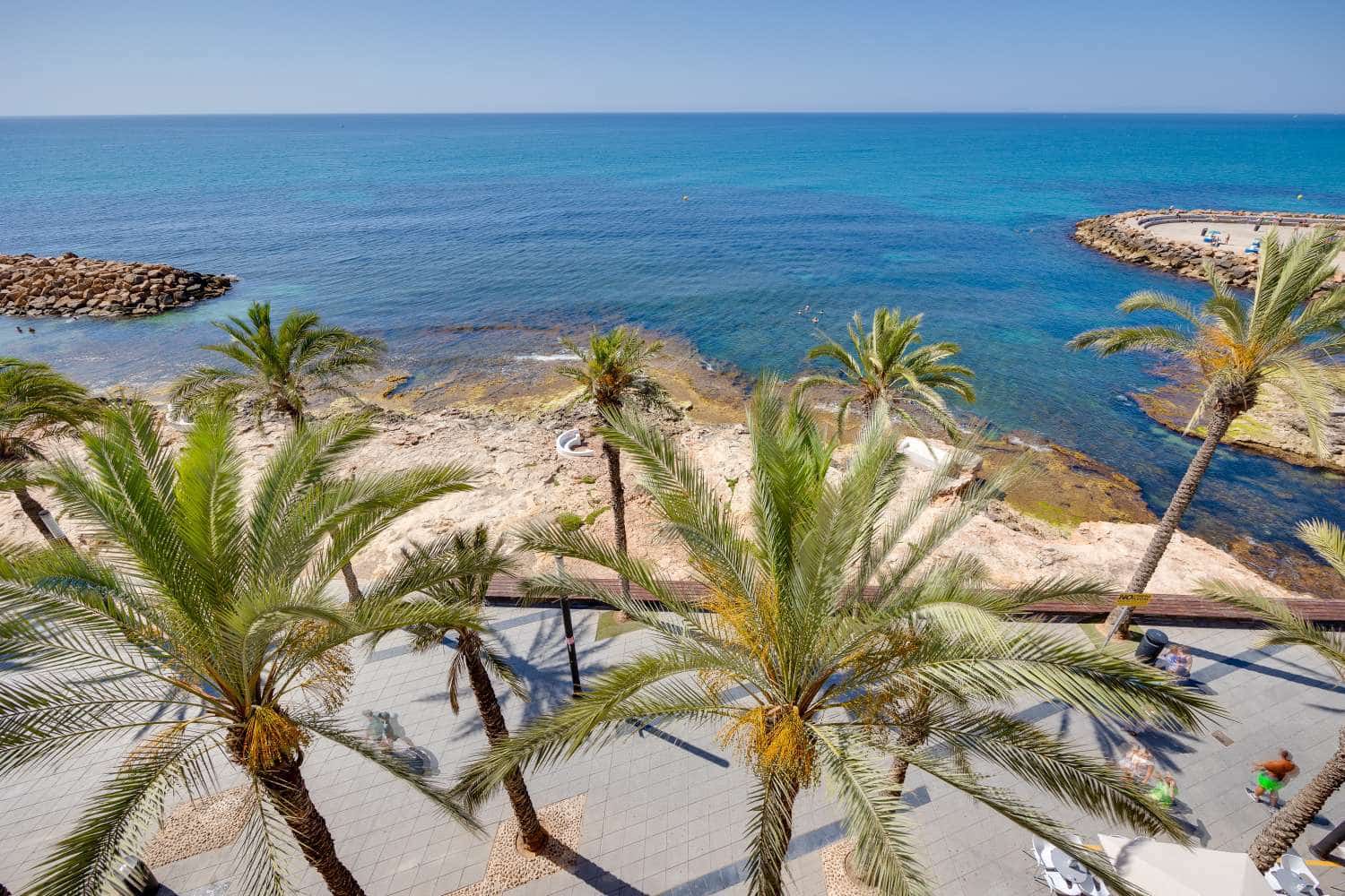 3 makuuhuone Huoneisto myytävänä paikassa Torrevieja mukana 
autotalli - 430 000 € (Ref: 9100579)