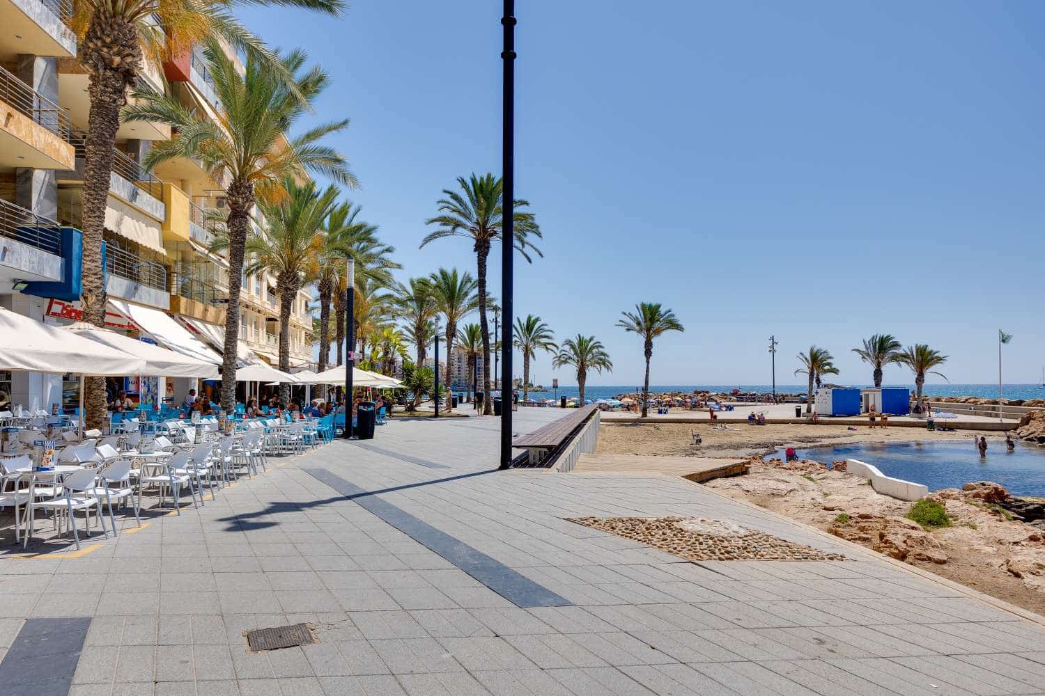 3 makuuhuone Huoneisto myytävänä paikassa Torrevieja mukana 
autotalli - 430 000 € (Ref: 9100579)