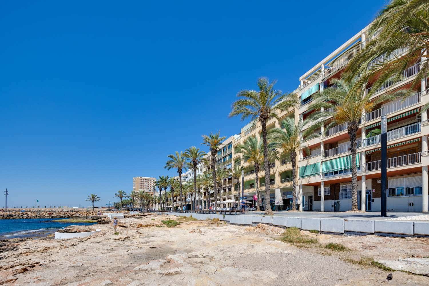 3 makuuhuone Huoneisto myytävänä paikassa Torrevieja mukana 
autotalli - 430 000 € (Ref: 9100579)