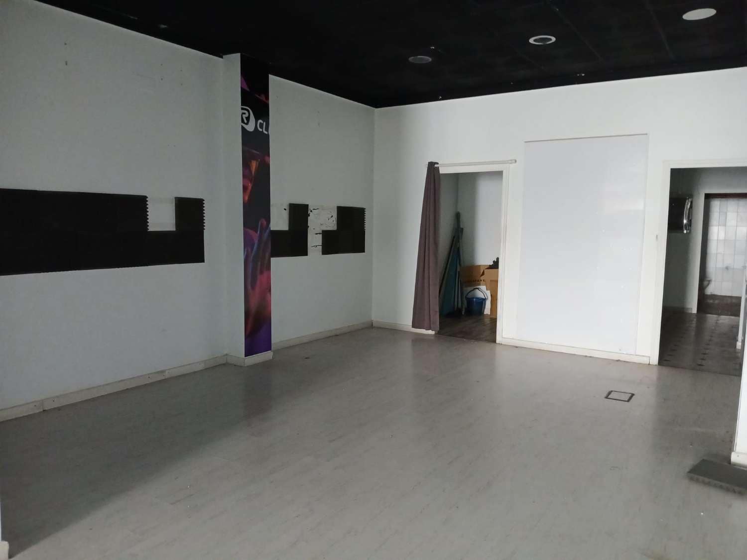 Kommersiell til salgs i Torrevieja - € 165 000 (Ref: 9115933)