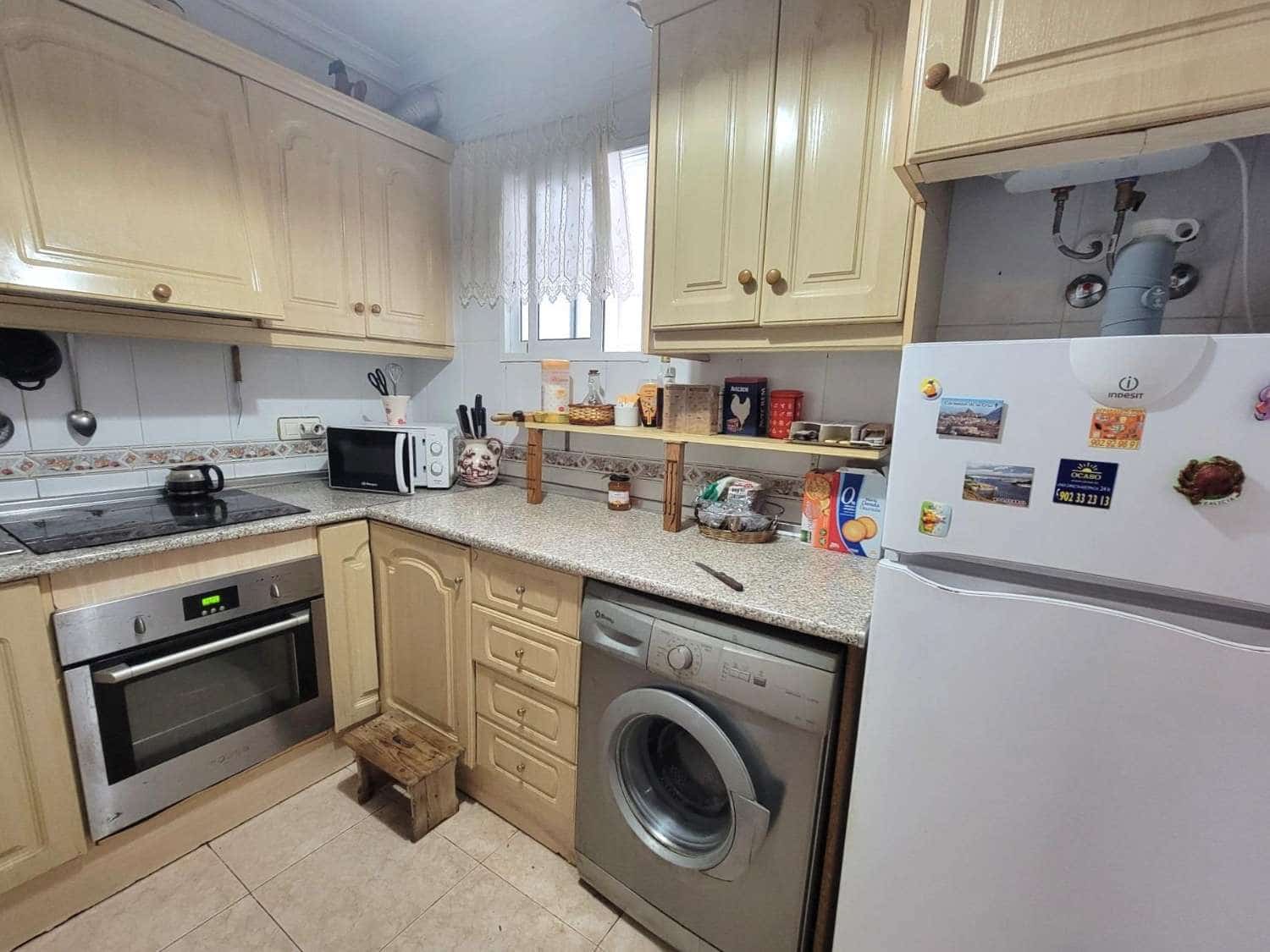 2 soveværelse Lejlighed til salg i Torrevieja - € 117.260 (Ref: 9118579)