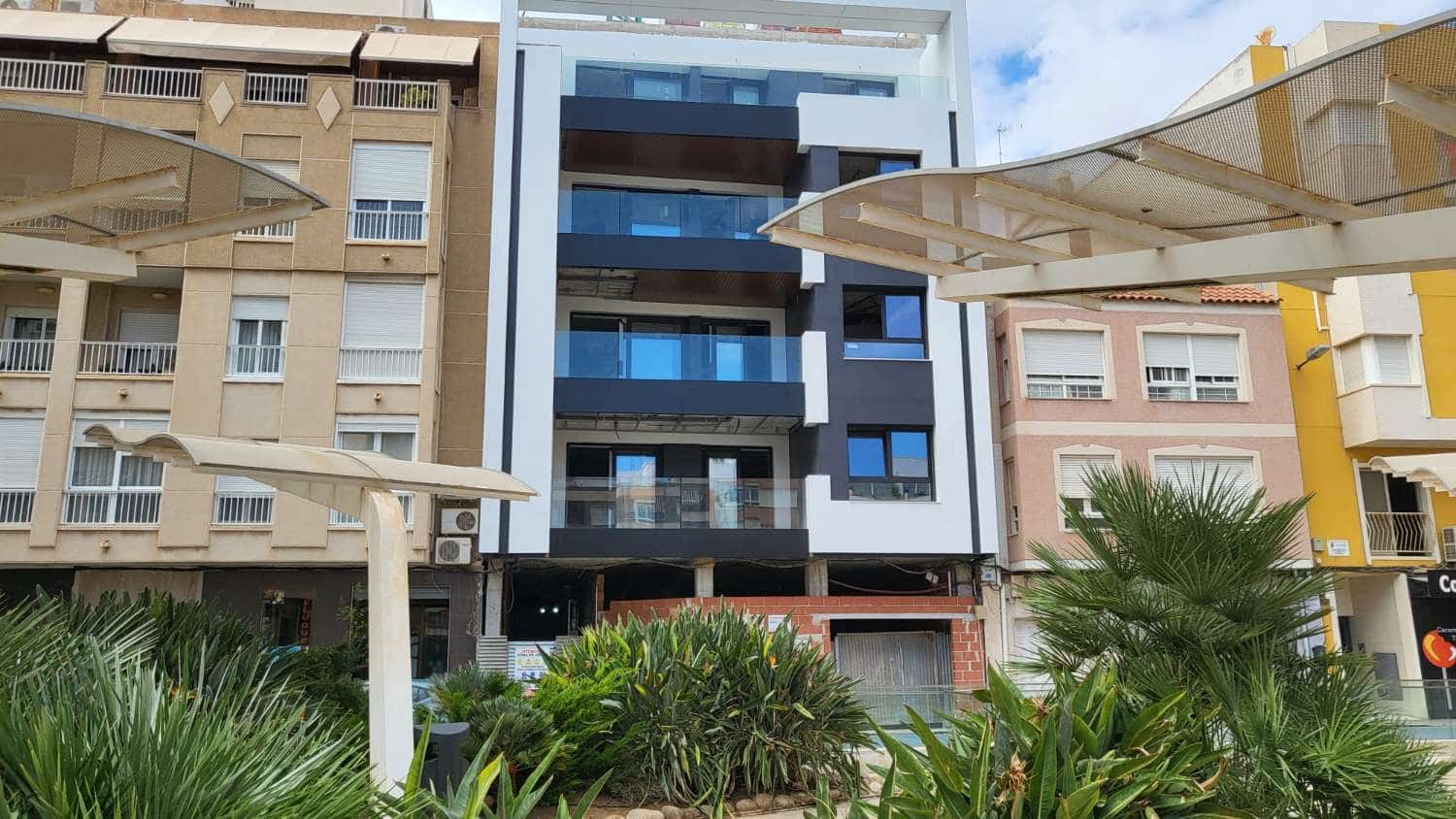 3 soveværelse Lejlighed til salg i Torrevieja - € 360.000 (Ref: 9118582)