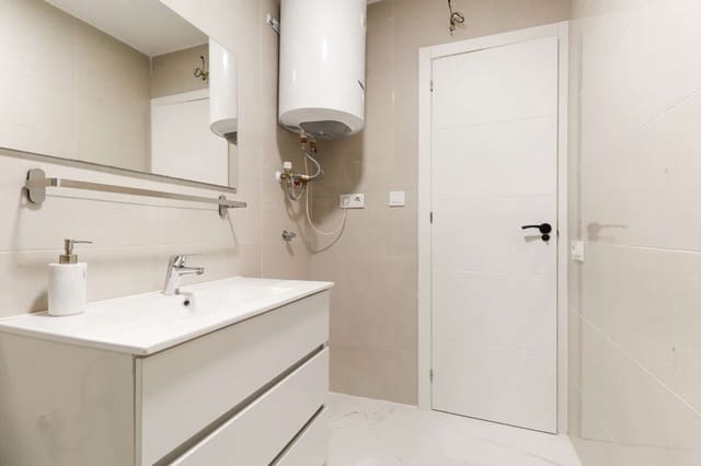 1 makuuhuone Huoneisto myytävänä paikassa Punta Prima, Torrevieja mukana uima-altaan - 159 000 € (Ref: 9124827)