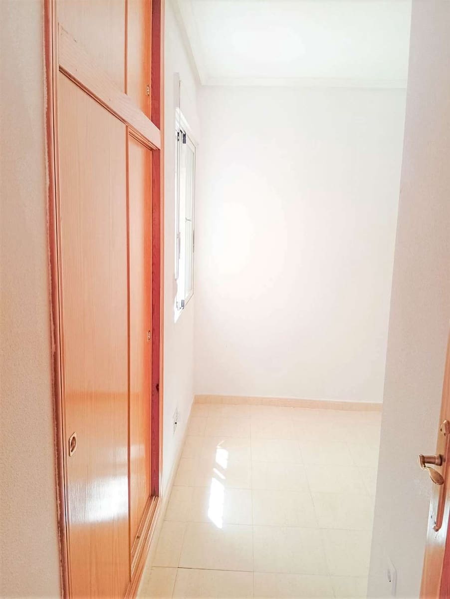 2 soveværelse Bungalow til salg i La Florida med swimmingpool - € 135.000 (Ref: 9132195)