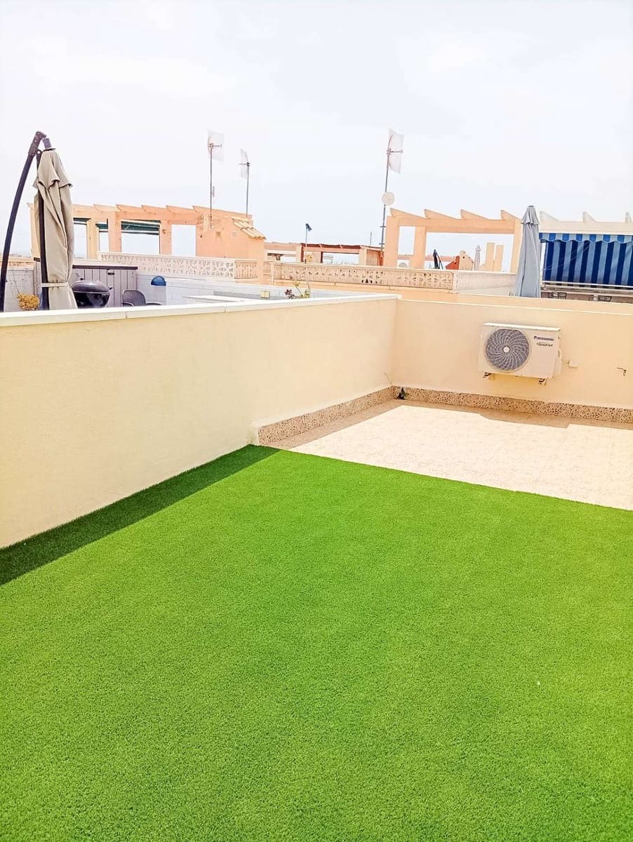 2 soveværelse Bungalow til salg i La Florida med swimmingpool - € 135.000 (Ref: 9132195)