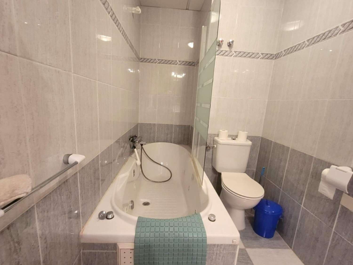 3 sypialnia Bungalow na sprzedaż w Playa Flamenca z basenem garażem - 189 260 € (Ref: 9136947)