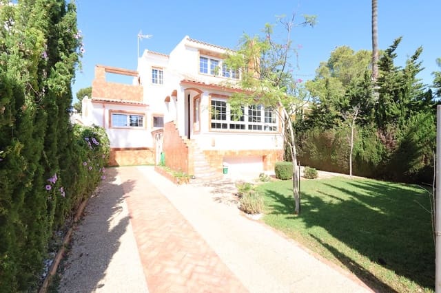 4 Zimmer Villa zu verkaufen in Villamartin, Orihuela mit Pool Garage - 699.000 € (Ref: 9159306)