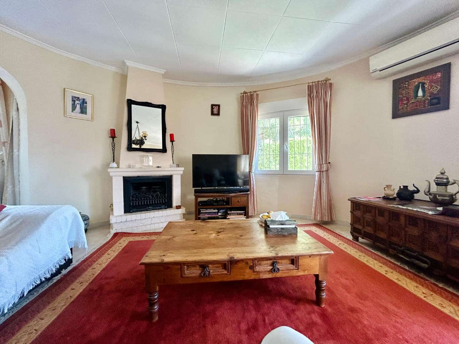 3 sypialnia Willa na sprzedaż w El Chaparral z basenem - 359 000 € (Ref: 9160858)