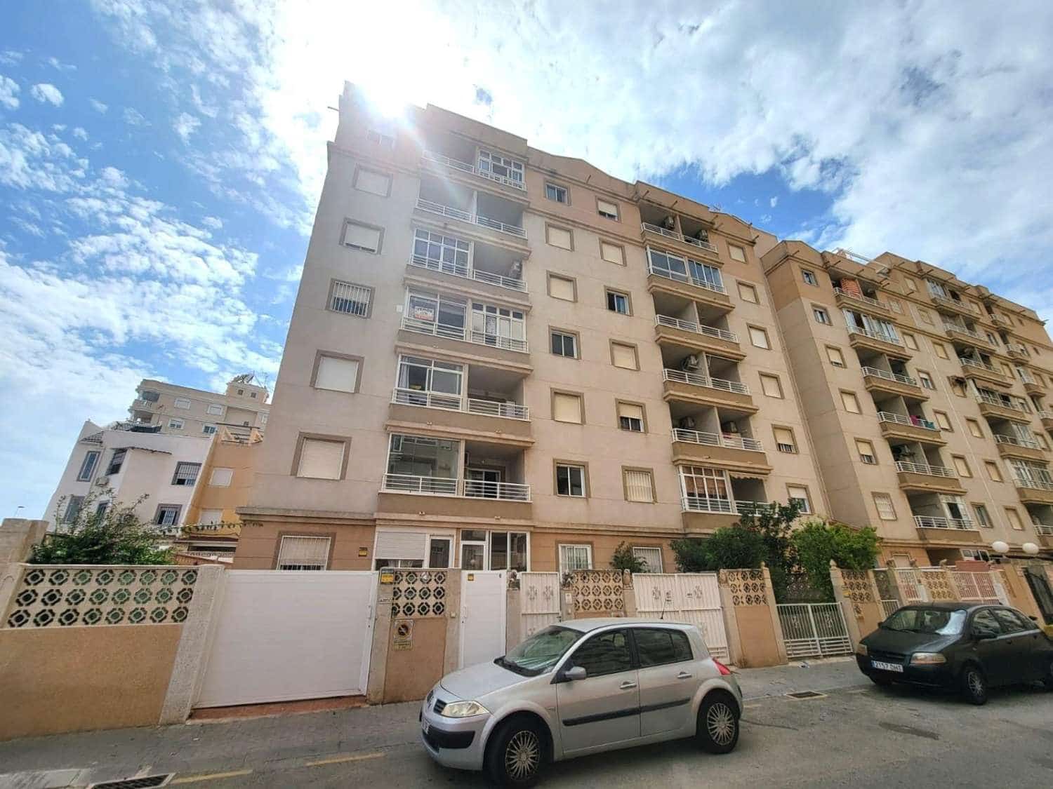 2 soveværelse Lejlighed til salg i Torrevieja med swimmingpool - € 118.900 (Ref: 9162112)