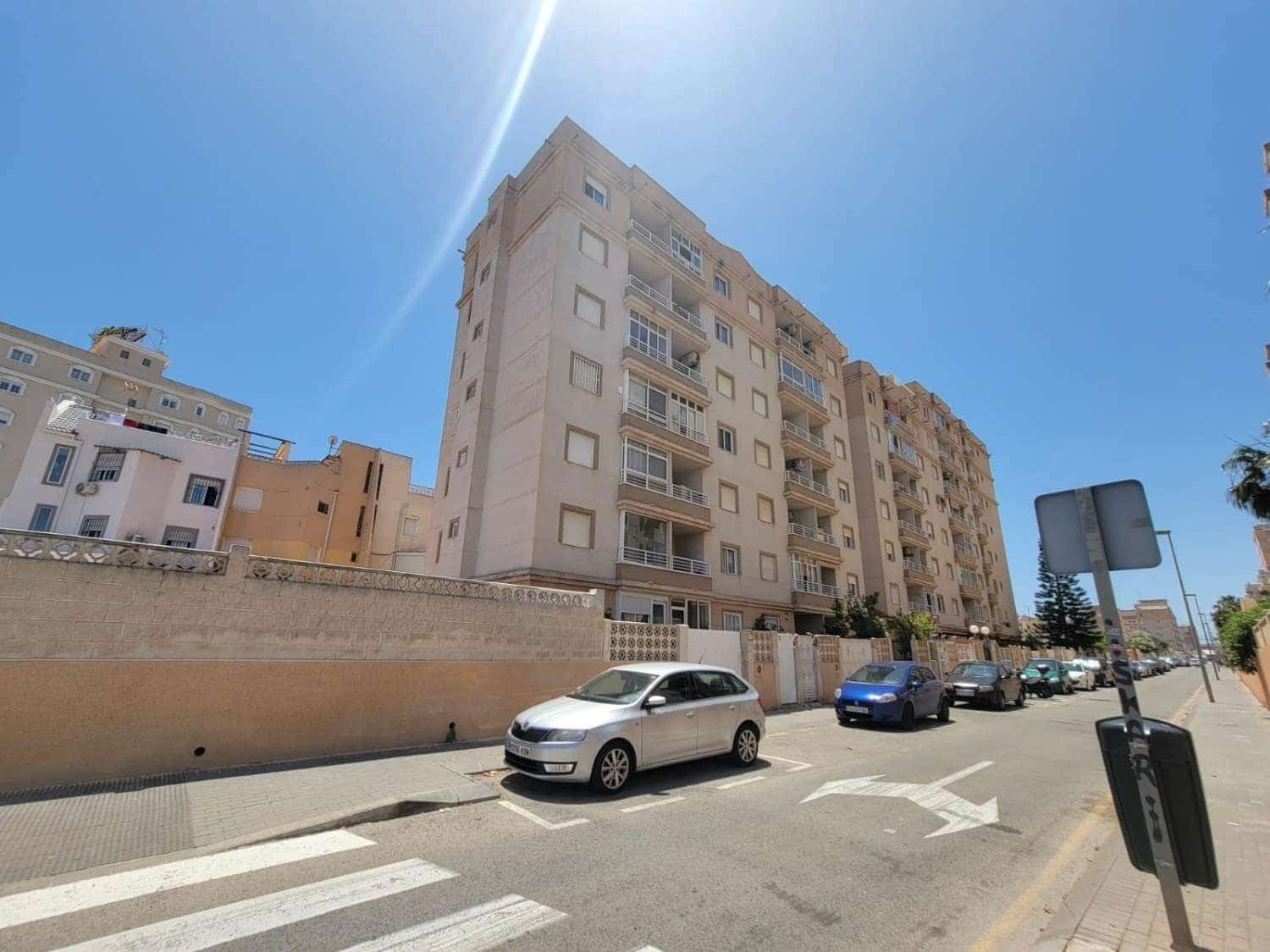 2 soveværelse Lejlighed til salg i Torrevieja med swimmingpool - € 118.900 (Ref: 9162112)