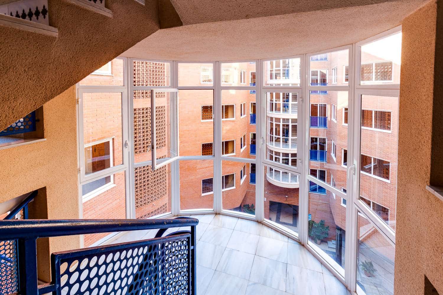 3 camera da letto Appartamento in vendita in Torrevieja con piscina - 264.969 € (Rif: 9162114)