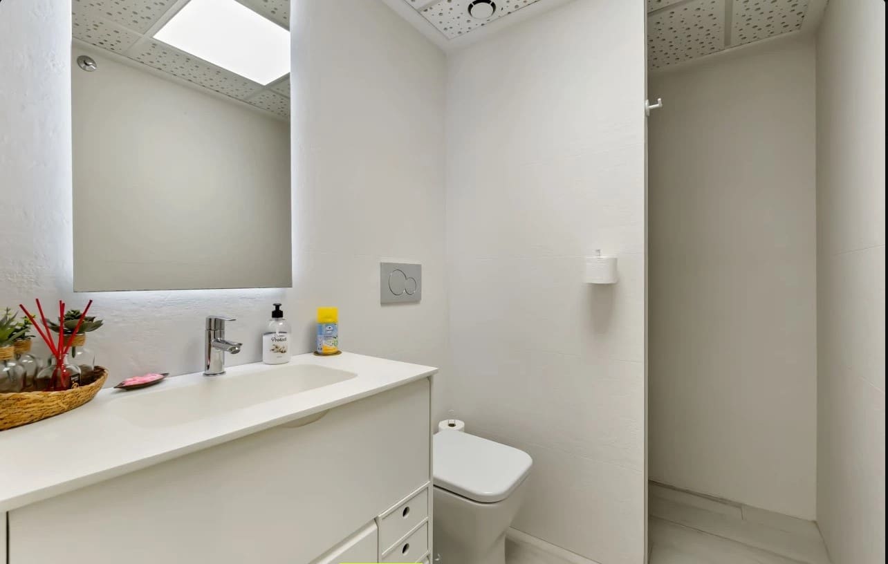 3 soveværelse Lejlighed til salg i Torrevieja med swimmingpool - € 309.900 (Ref: 9169420)