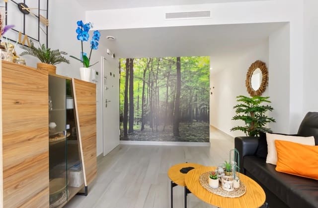 3 slaapkamer Appartement te koop in Las Piscinas Naturales, Torrevieja met zwembad - € 309.900 (Ref: 9169420)