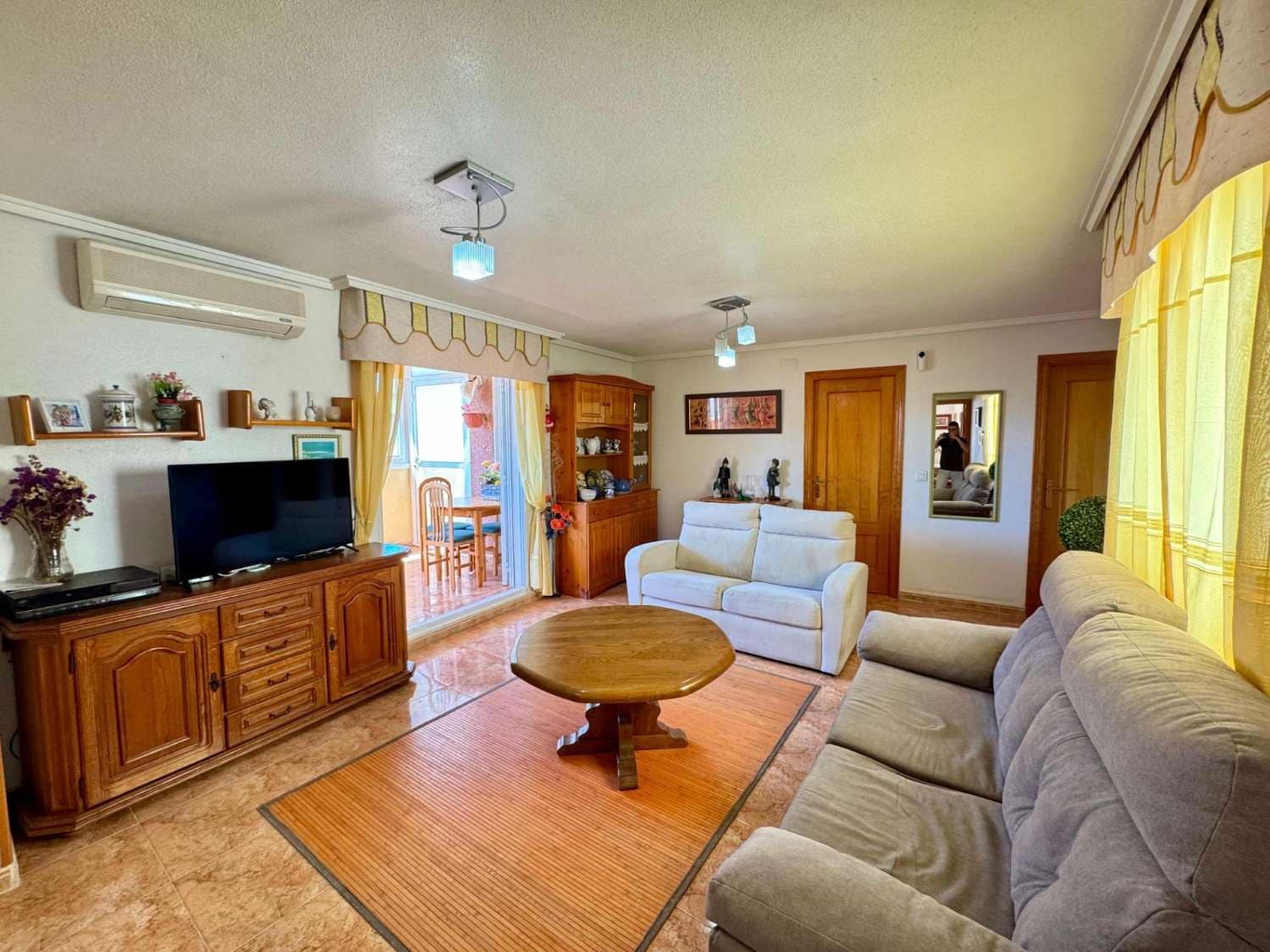 2 soverom Leilighet til salgs i Torrevieja med svømmebasseng - € 139 900 (Ref: 9183366)