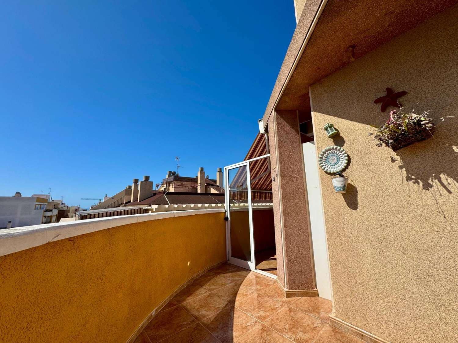 2 soverom Leilighet til salgs i Torrevieja med svømmebasseng - € 139 900 (Ref: 9183366)