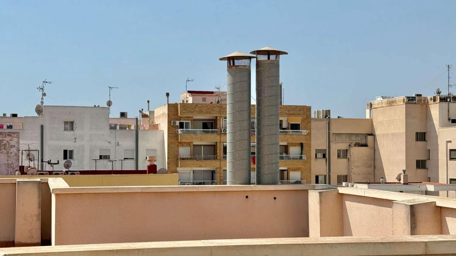 Erhverv til salg i Torrevieja - € 325.000 (Ref: 9185455)