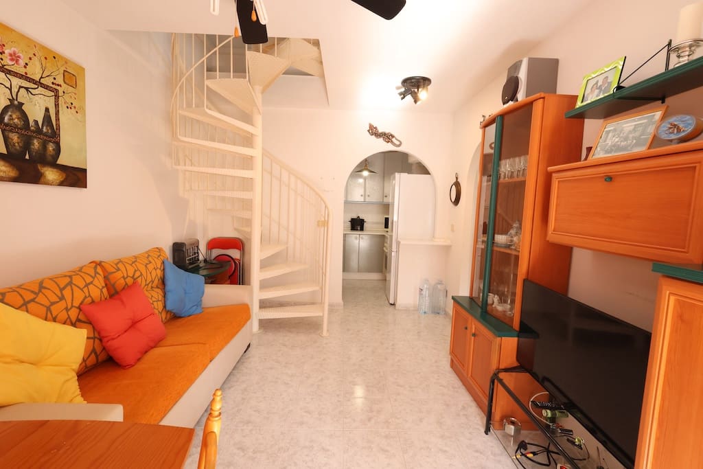 2 soveværelse Lejlighed til salg i Orihuela Costa med swimmingpool - € 147.000 (Ref: 9188186)