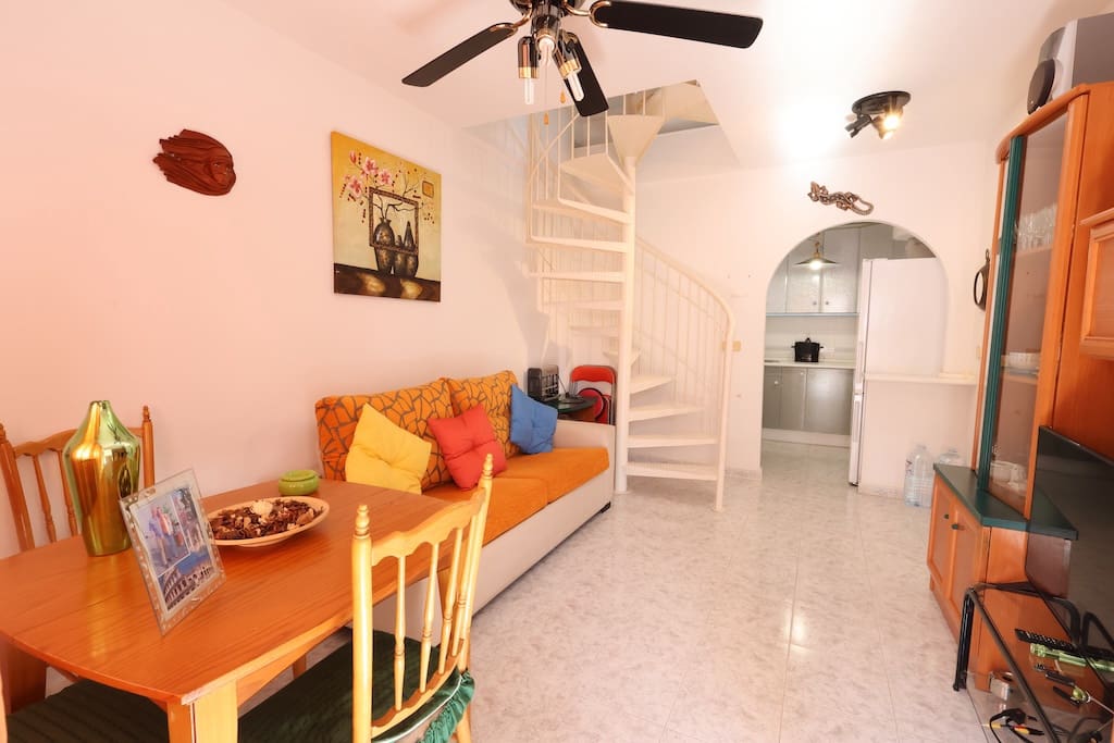 2 soveværelse Lejlighed til salg i Orihuela Costa med swimmingpool - € 147.000 (Ref: 9188186)