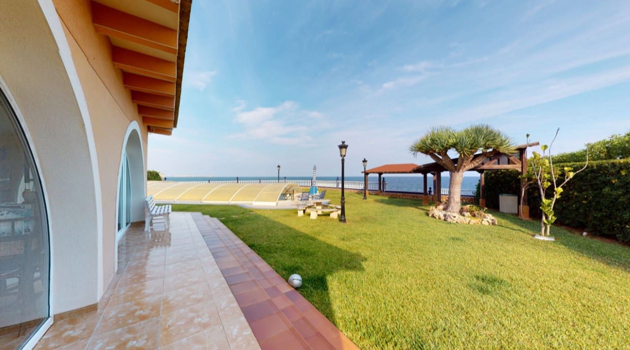 8 camera da letto Villa in vendita in Cabo Roig con piscina - 4.900.000 € (Rif: 9188187)