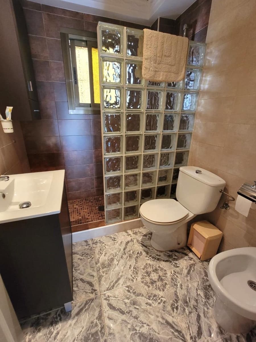 2 soveværelse Lejlighed til salg i Torrevieja med swimmingpool - € 169.000 (Ref: 9190917)