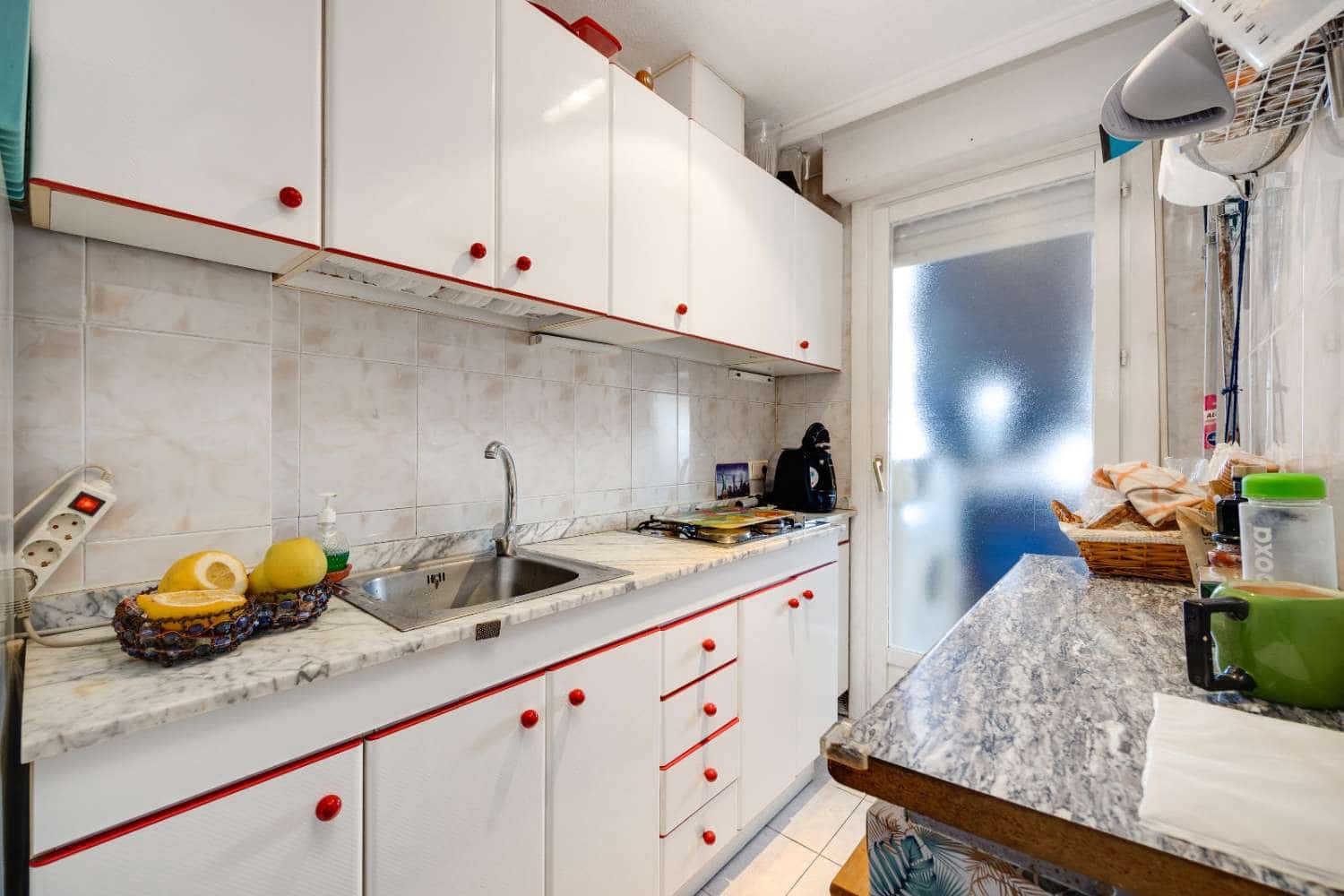 1 soveværelse Lejlighed til salg i Torrevieja med swimmingpool - € 84.969 (Ref: 9204357)