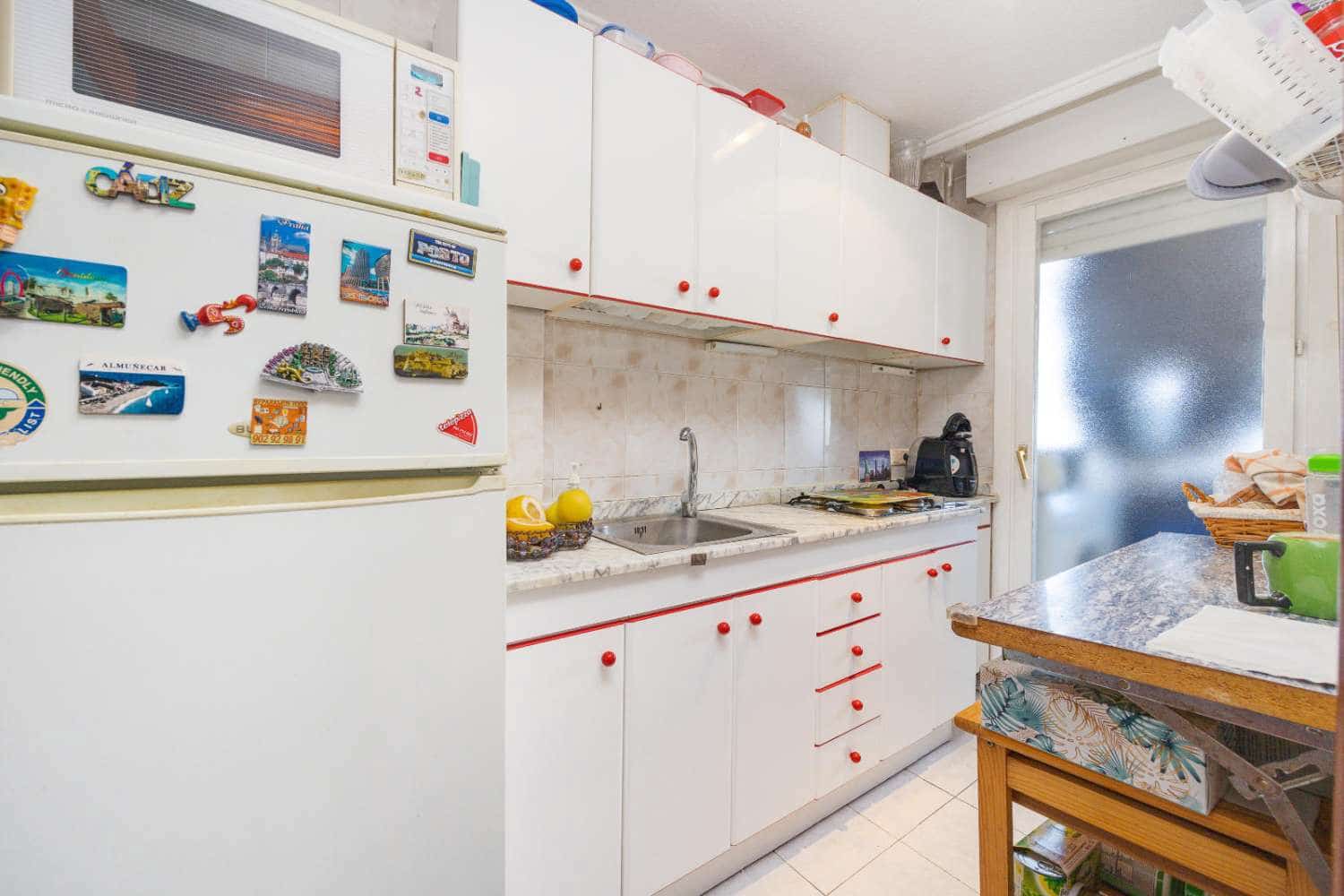 1 soveværelse Lejlighed til salg i Torrevieja med swimmingpool - € 84.969 (Ref: 9204357)