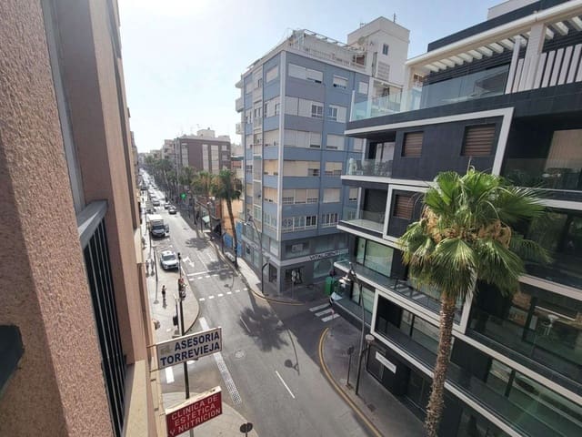 3 slaapkamer Appartement te koop in Centro - Muelle Pesquero, Torrevieja - € 189.000 (Ref: 9206351)
