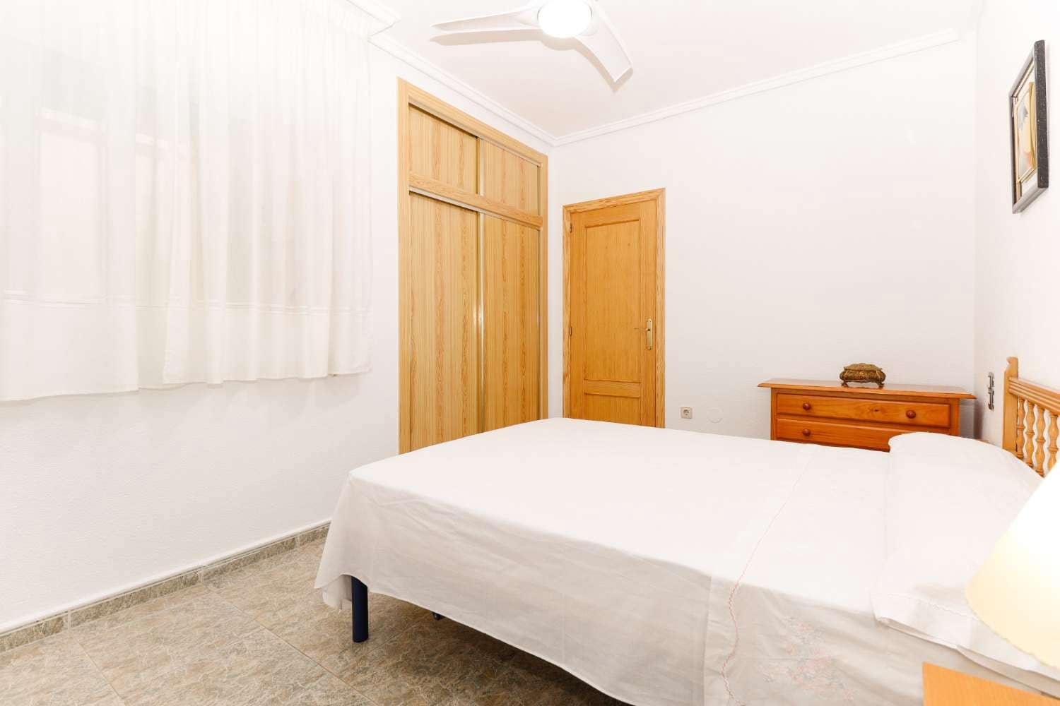 3 soveværelse Lejlighed til salg i Torrevieja med garage - € 199.900 (Ref: 9217458)