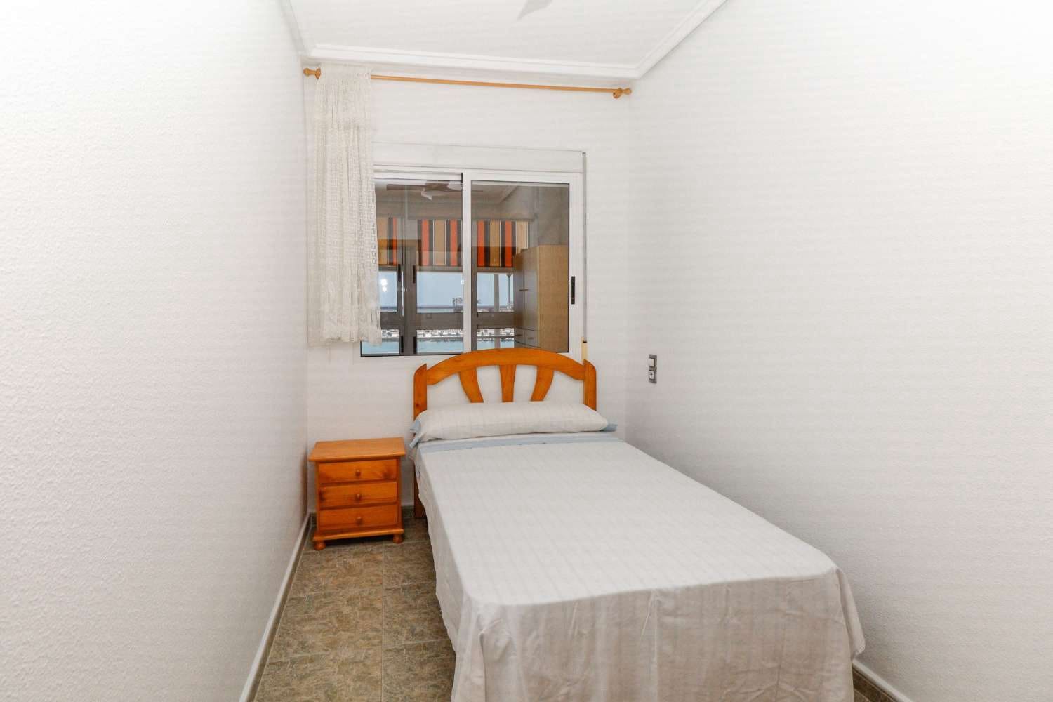 3 soveværelse Lejlighed til salg i Torrevieja med garage - € 199.900 (Ref: 9217458)