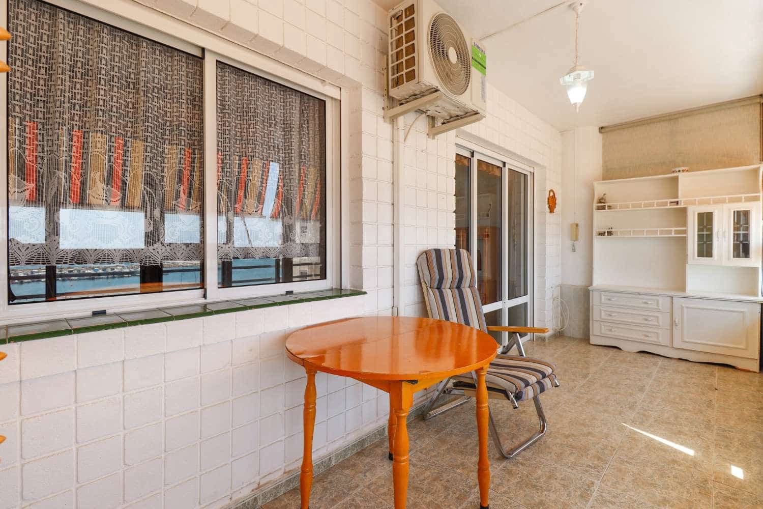 3 soveværelse Lejlighed til salg i Torrevieja med garage - € 199.900 (Ref: 9217458)