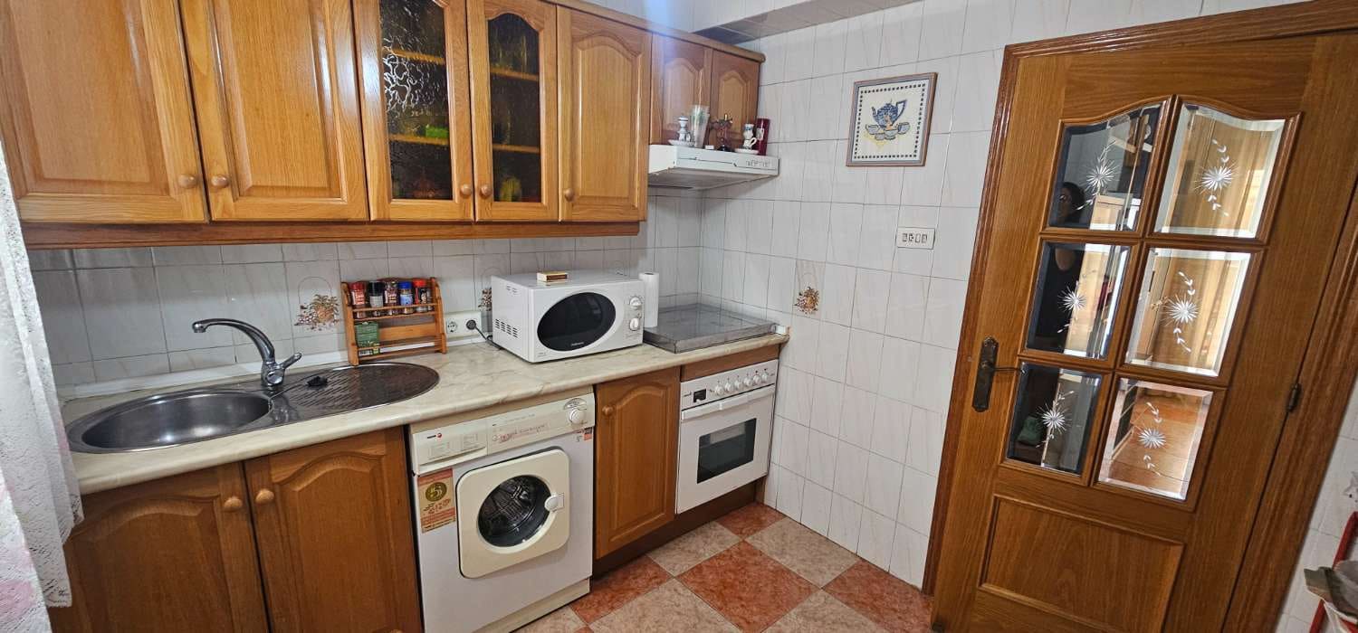 3 makuuhuone Huoneisto myytävänä paikassa Torrevieja - 149 000 € (Ref: 9226338)