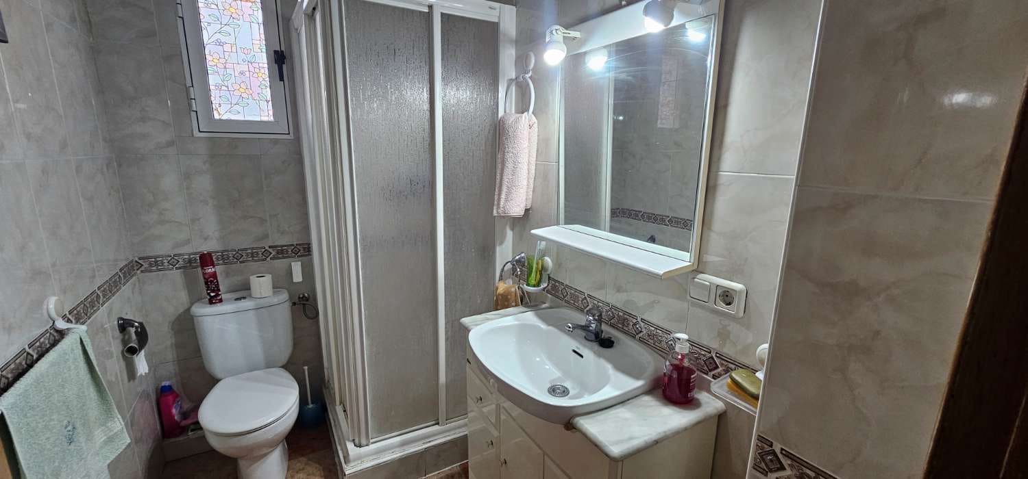 3 makuuhuone Huoneisto myytävänä paikassa Torrevieja - 149 000 € (Ref: 9226338)