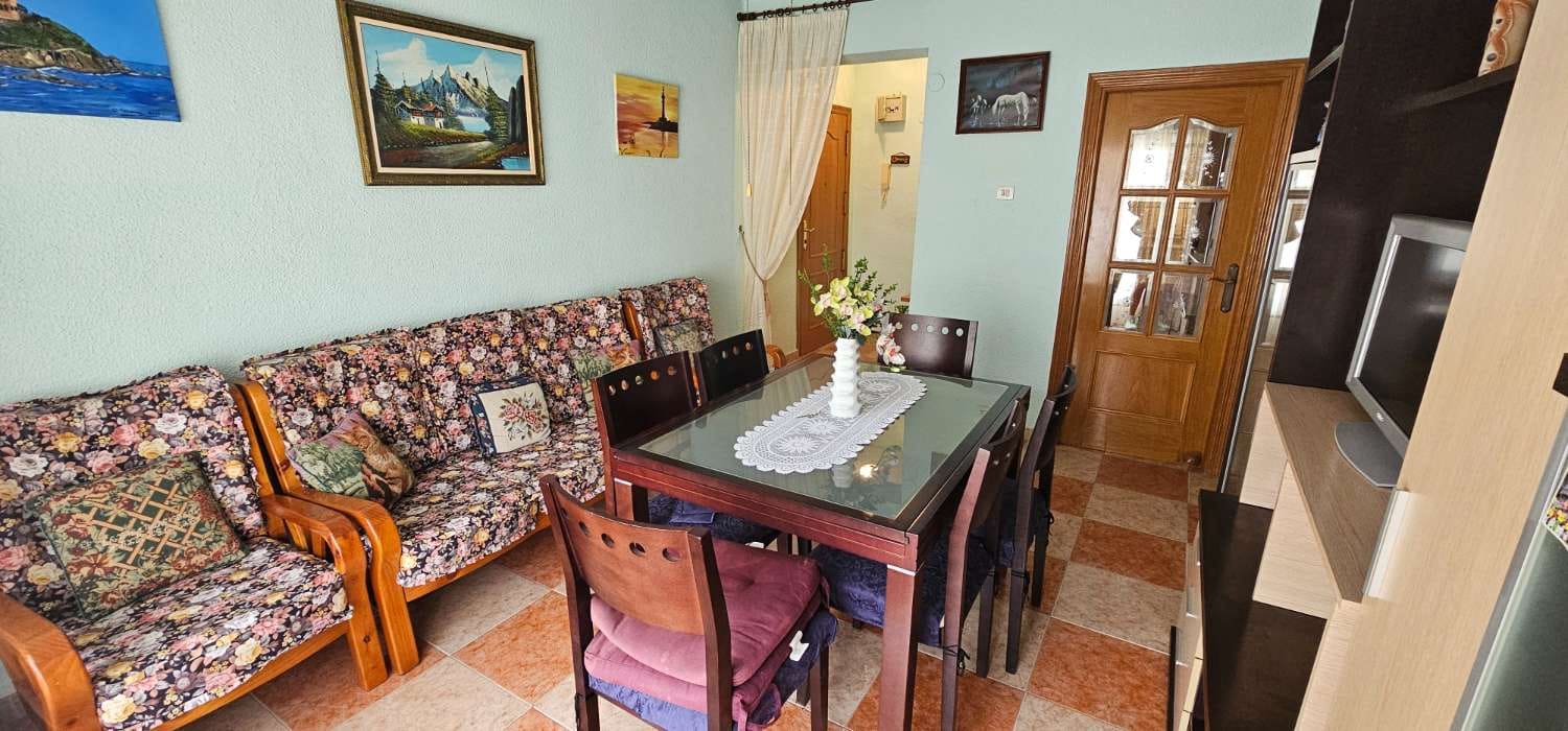 3 makuuhuone Huoneisto myytävänä paikassa Torrevieja - 149 000 € (Ref: 9226338)