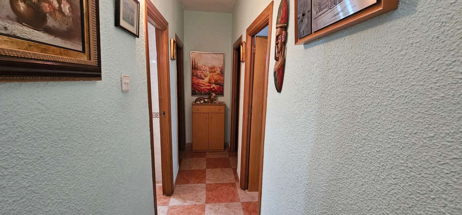 3 makuuhuone Huoneisto myytävänä paikassa Torrevieja - 149 000 € (Ref: 9226338)