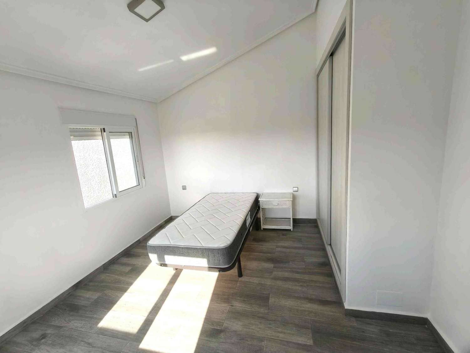 3 camera da letto Bungalow in vendita in Torrevieja con piscina - 189.500 € (Rif: 9228422)