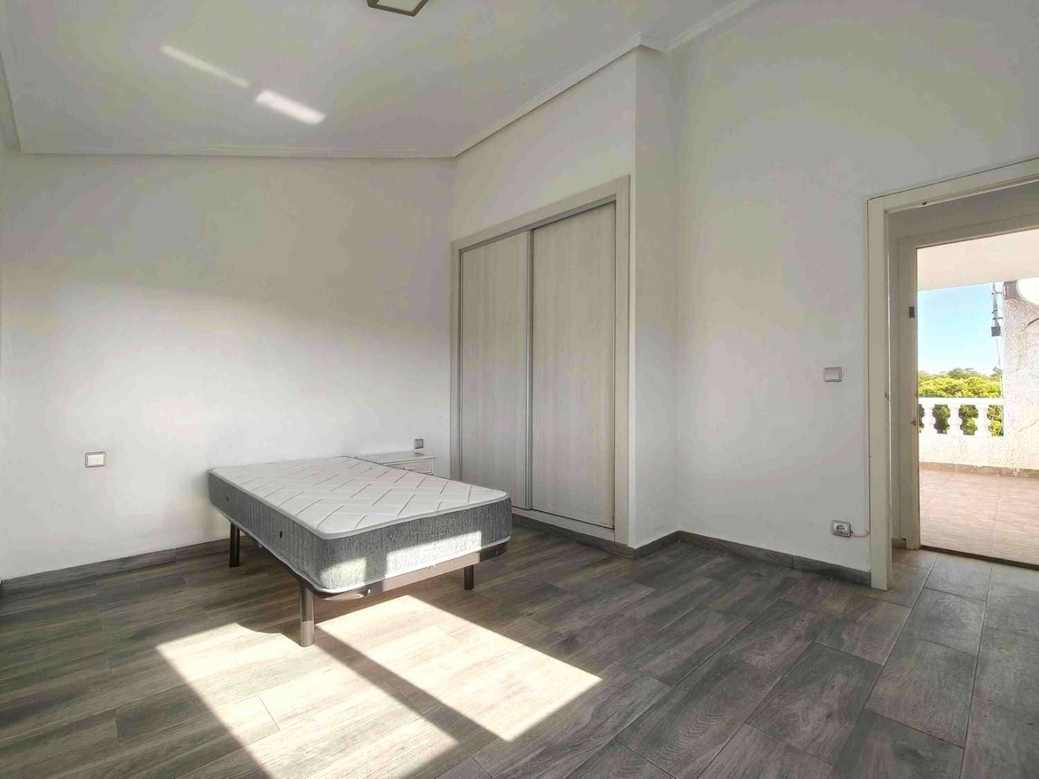 3 camera da letto Bungalow in vendita in Torrevieja con piscina - 189.500 € (Rif: 9228422)