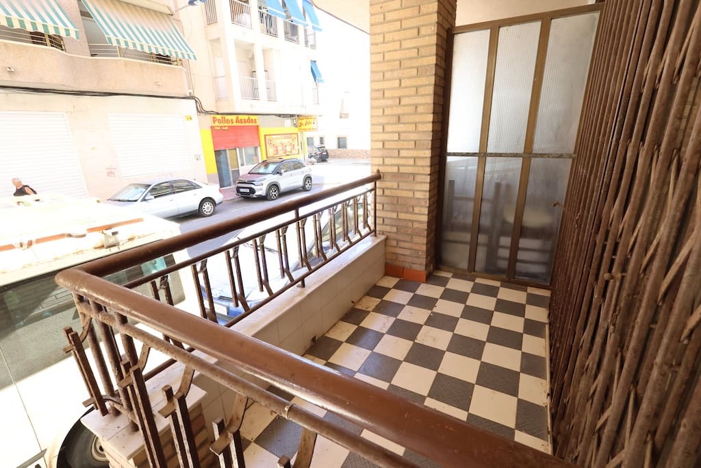 3 makuuhuone Huoneisto myytävänä paikassa Torrevieja - 134 900 € (Ref: 9228423)