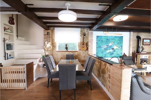 3 soverom Villa til salgs i Dehesa de Campoamor, Orihuela med svømmebasseng garasje - € 460 000 (Ref: 9254823)