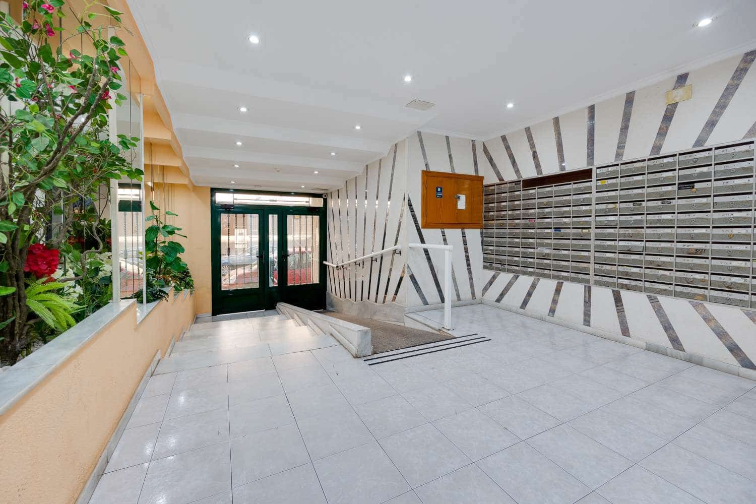 Studio te koop in Torrevieja - € 79.995 (Ref: 9257023)