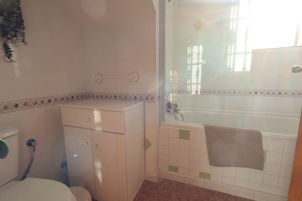 3 soveværelse Villa til salg i Punta Prima med swimmingpool - € 295.000 (Ref: 9285536)